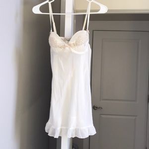 2 piece white lingerie set